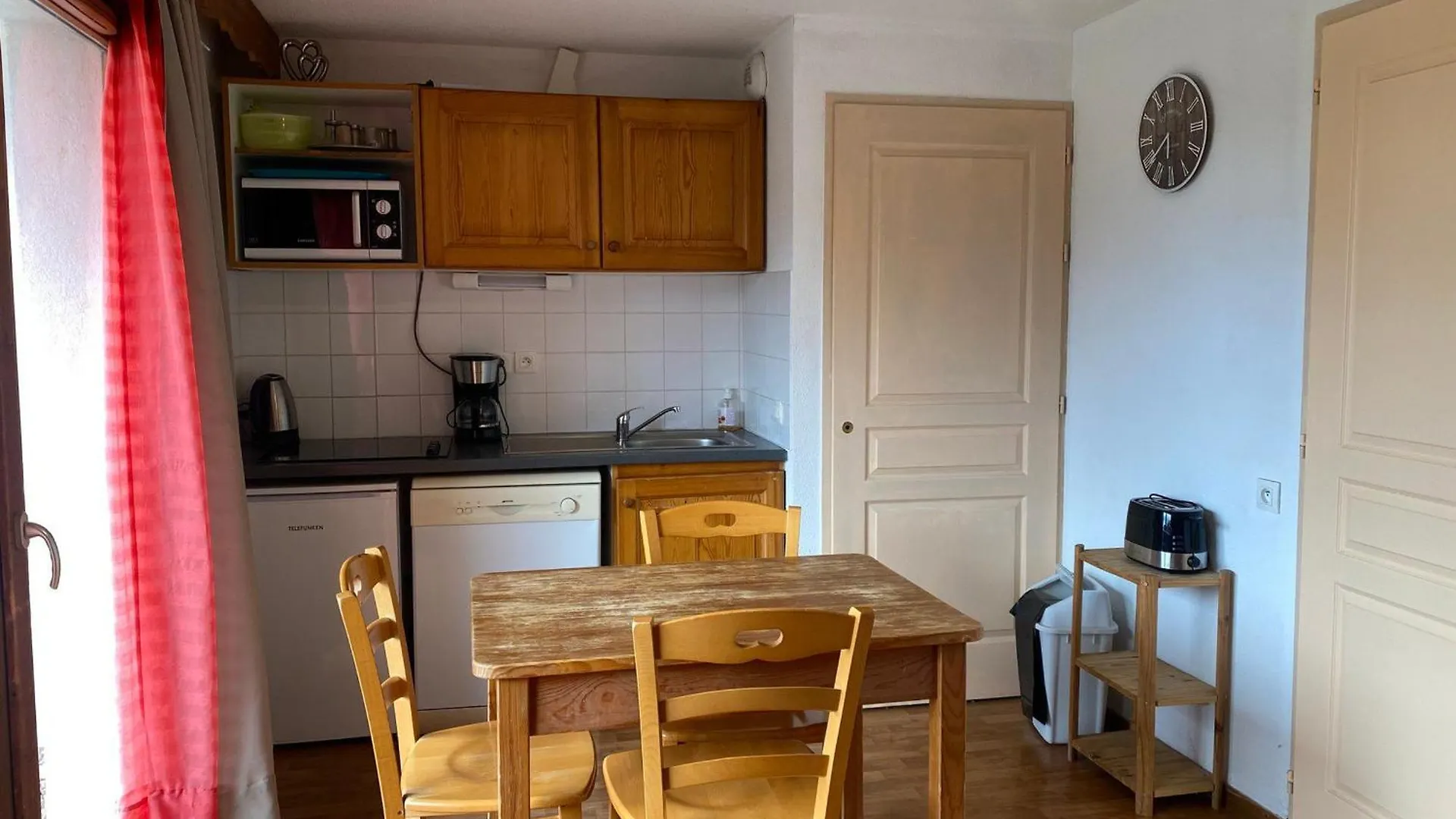 Studio Au Rez-De-Chaussee Avec Parking, Animaux Admis - Fr-1-504-581 Le Devoluy France